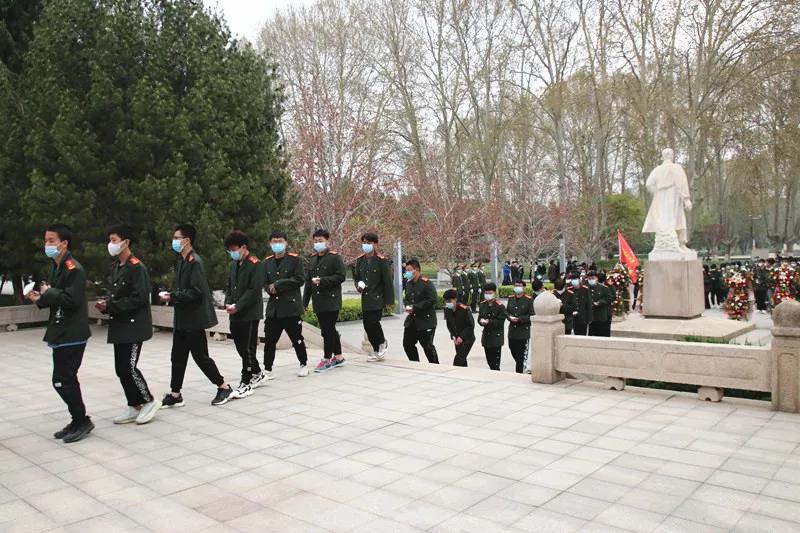 缅怀烈士英灵，激发爱国情怀——石家庄白求恩医学院